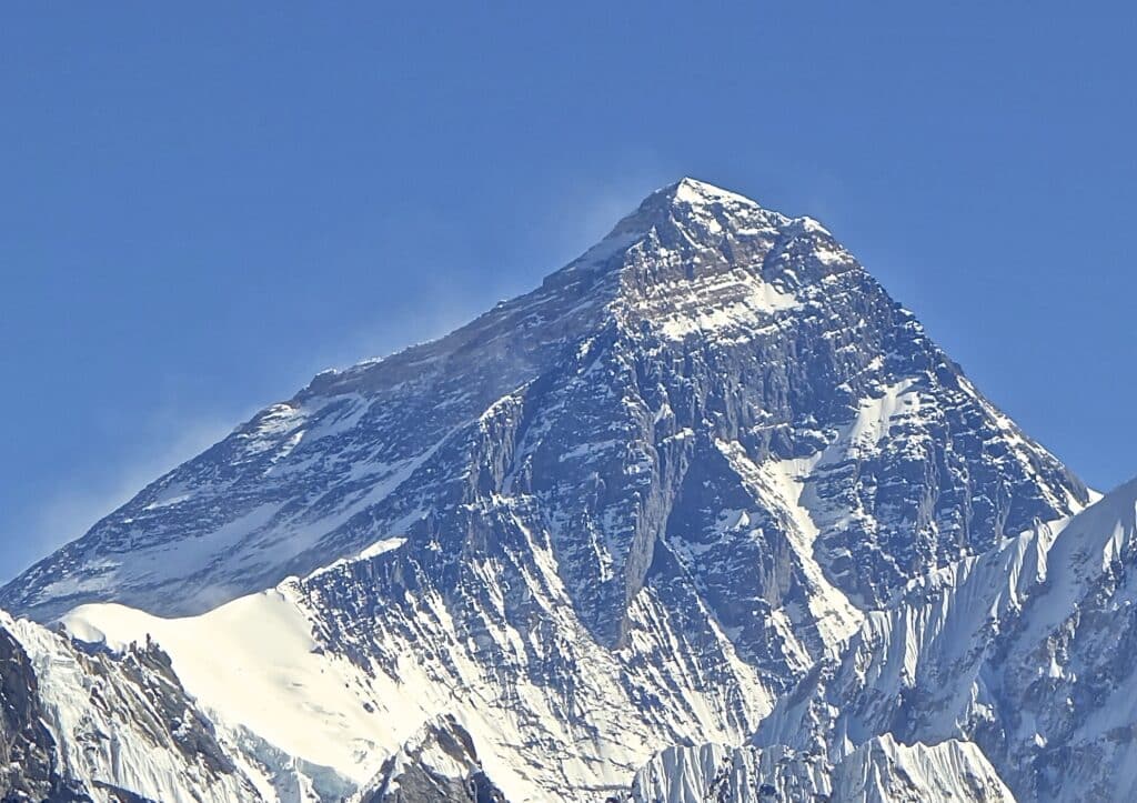 File:Mt. Everest from Gokyo Ri November 5, 2012.jpg